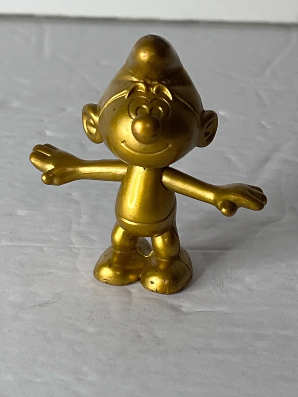 JAKKS Gold Smurf Figure 3
